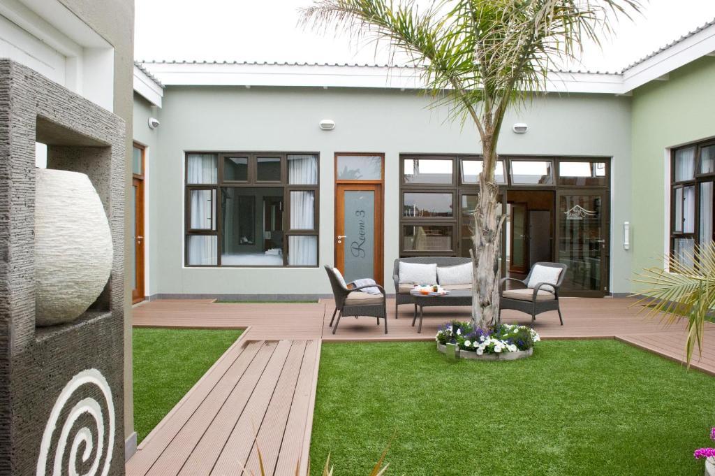 Namib Guesthouse Swakopmund Extérieur photo